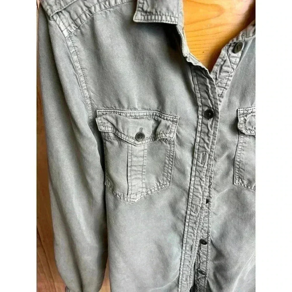 American Eagle Olive Green Button Down Utility Boyfriend Fit Shirt Size XS - Picture 3 of 8